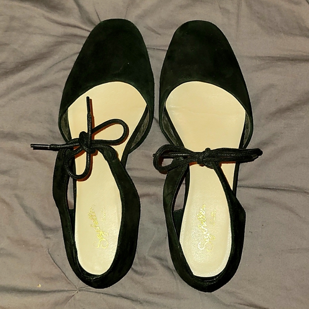 Seychelles leather black size 8 tie flats